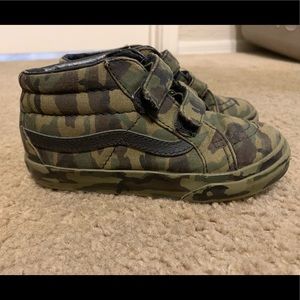 Kids camouflage vans